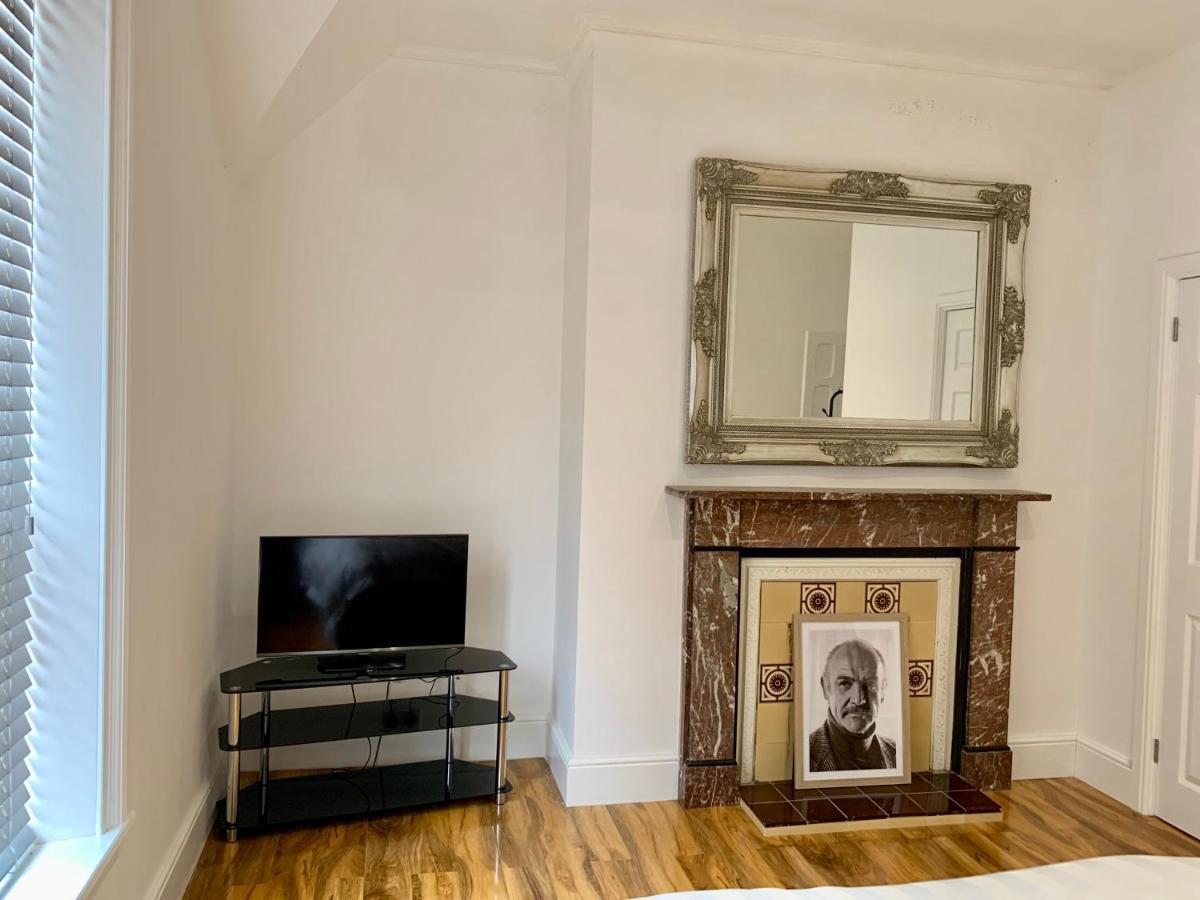 Lytham St Annes, A Spacious, High End, One Bedroomed Apartment 5 Exterior photo